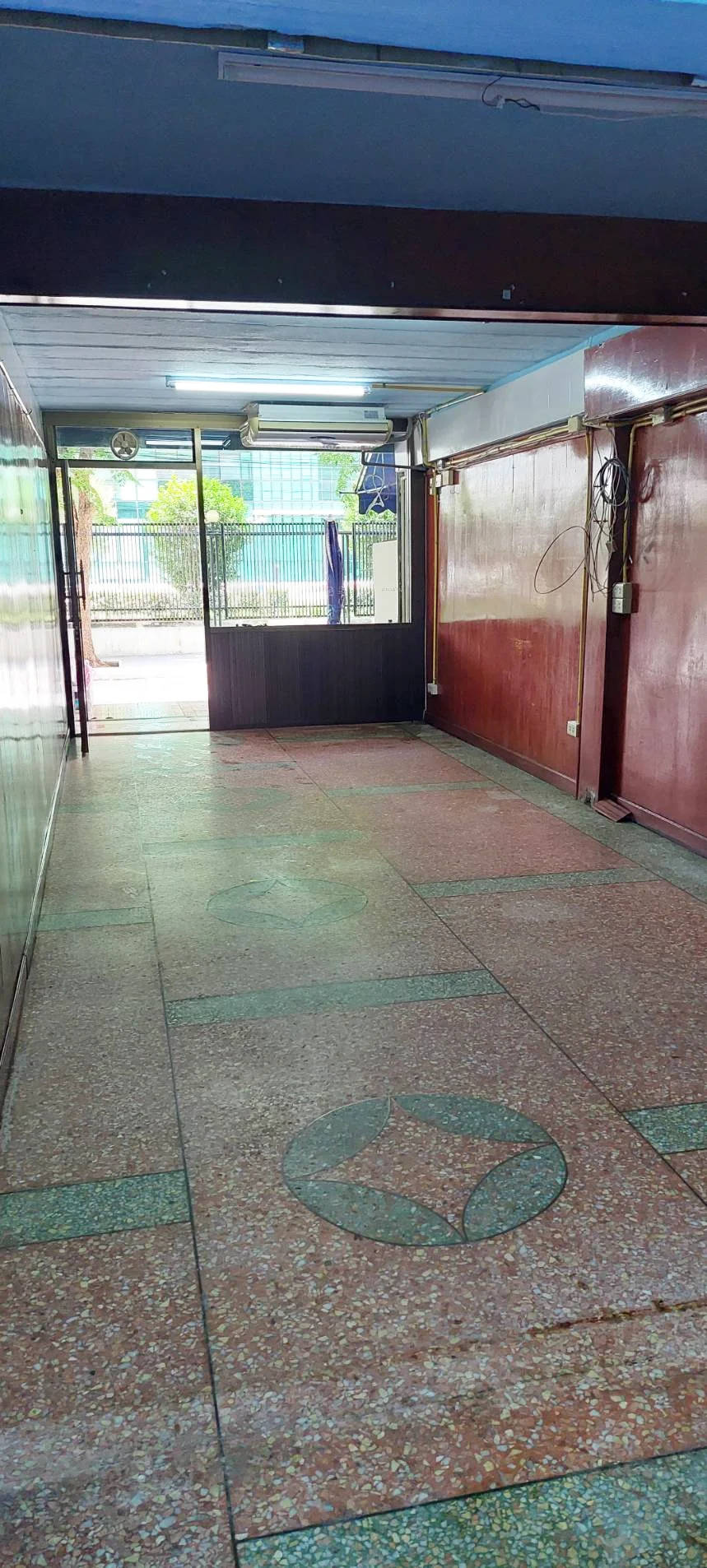 พื้นที่ให้เช่าสำหรับคลินิกเวชกรรมทั่วไป พหลโยธิน–จตุจักร กรุงเทพมหานคร · ภาพย่อ 1