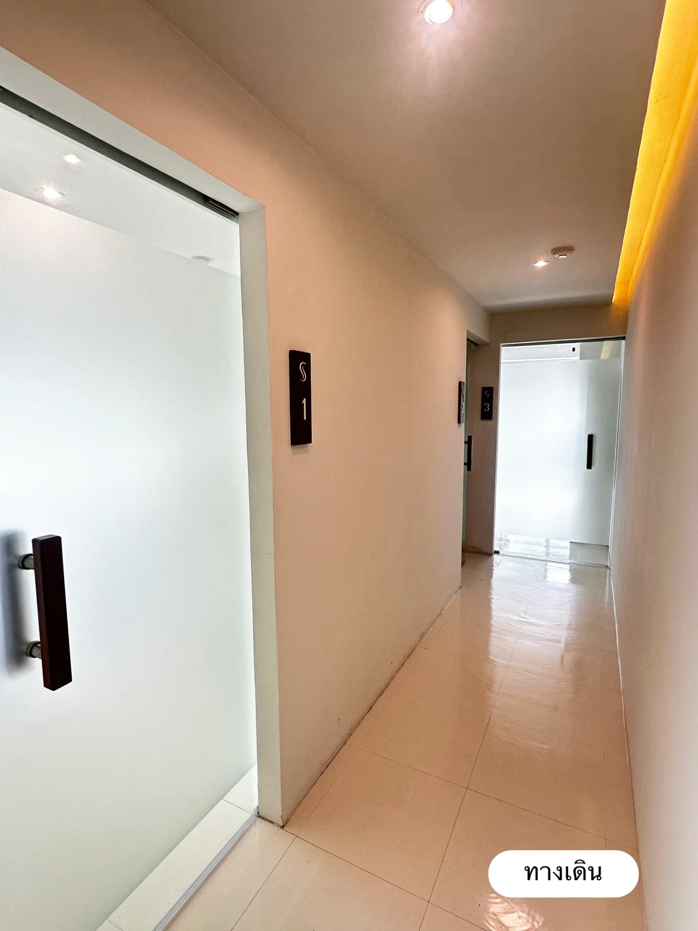 เซ้งพื้นที่ร้าน พร้อมตกแต่ง Brow & Lash Studio อารีย์ 5 กรุงเทพมหานคร · ภาพย่อ 2