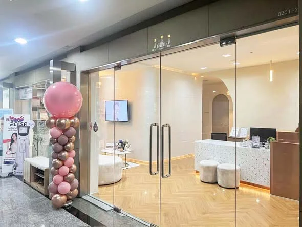 เซ้งคลินิกความงาม พื้นที่ 131.05 ตร.ม. พร้อม Built-in ย่าน ทองหล่อ กรุงเทพมหานคร · ภาพย่อ 1