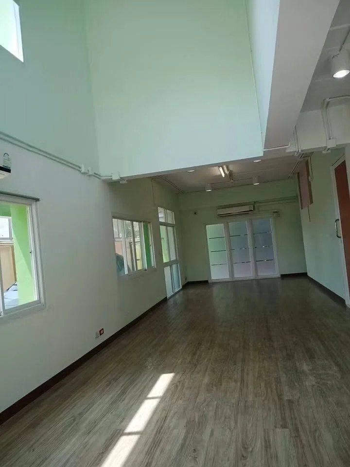 🔥 โฮมออฟฟิศ 4 ชั้นให้เช่า | On Nut 66, Prawet, Bangkok | ใกล้รถไฟฟ้าและซีคอนสแควร์  🏢 Home Office for Rent · ภาพย่อ 4