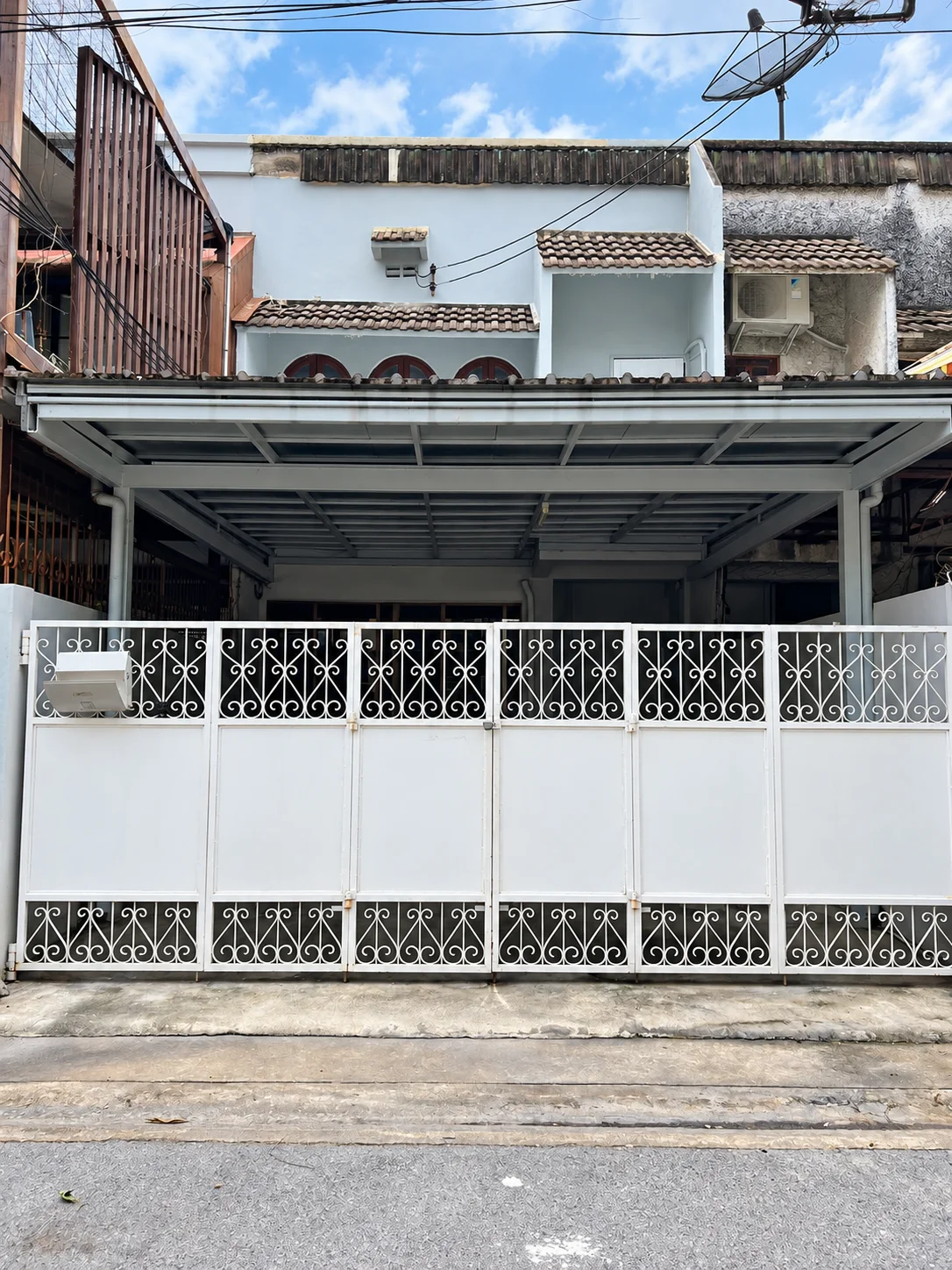 🔥 บ้าน 2 ชั้นให้เช่า | เอกมัย 12 | ปรับปรุงใหม่ | จดทะเบียนบริษัทได้  🏠 House for Rent | ใจกลางเมือง | เหมาะสำหรับพักอาศัยหรือทำสำนักงาน · ภาพย่อ 1